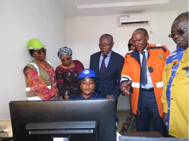 Authorities inside the weighing office